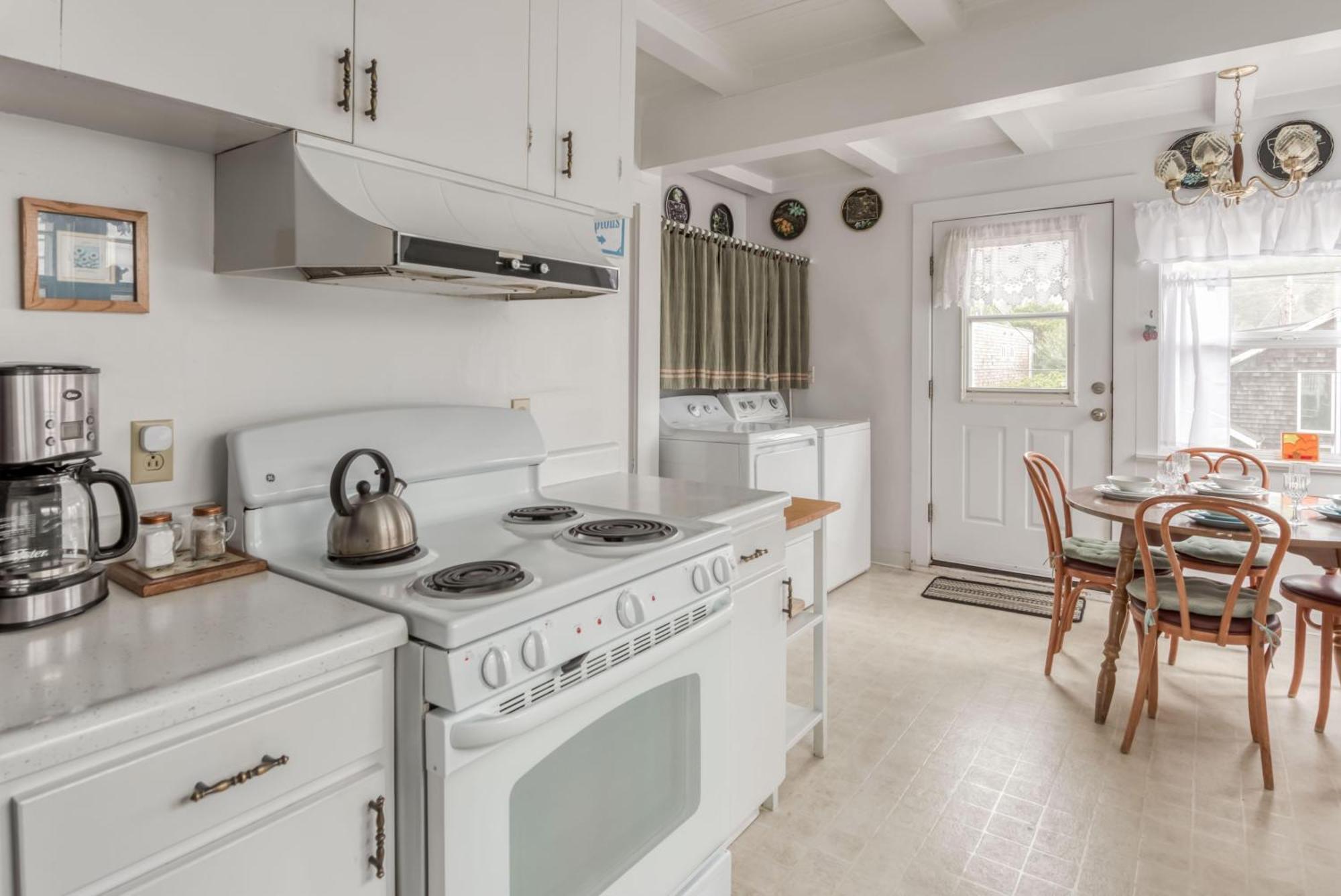 The Hamptons Villa Рокълей Бийч Екстериор снимка